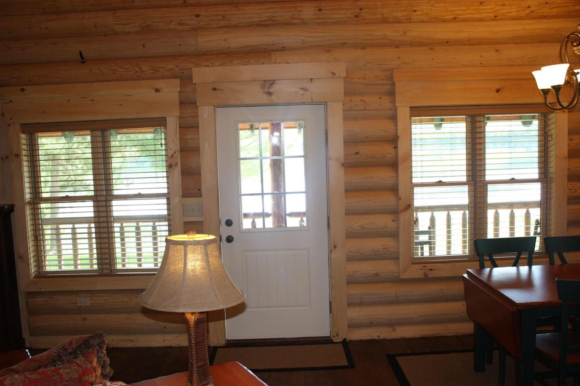 Lake Parlin Lodge & Cabins West Forks Екстер'єр фото