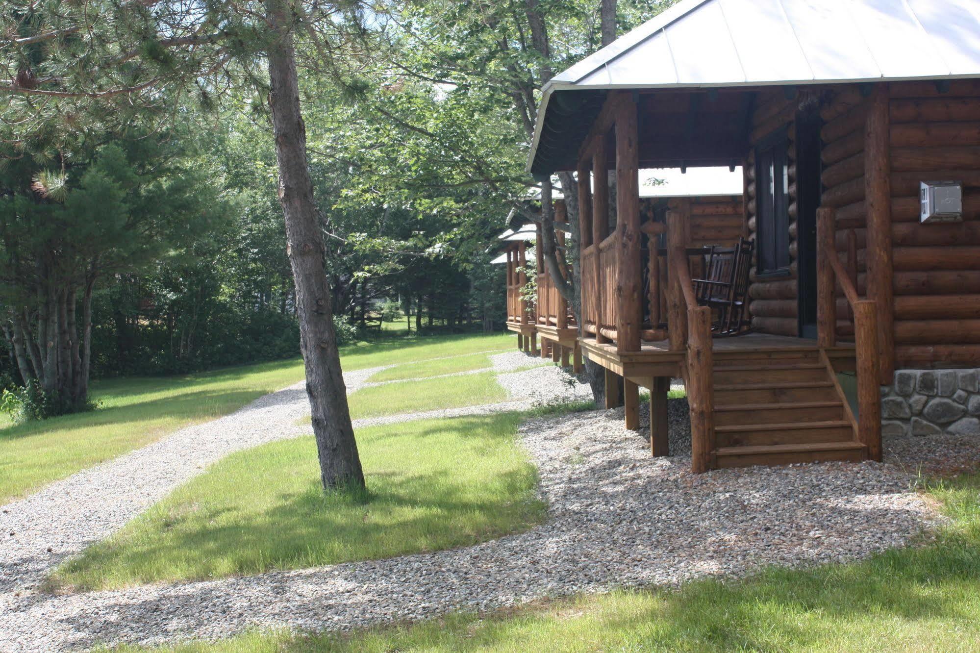 Lake Parlin Lodge & Cabins West Forks Екстер'єр фото